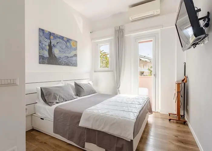 Appartamento Domusmt481 - Metro 300m - Colosseo 15min - Parcheggio Gratuito *